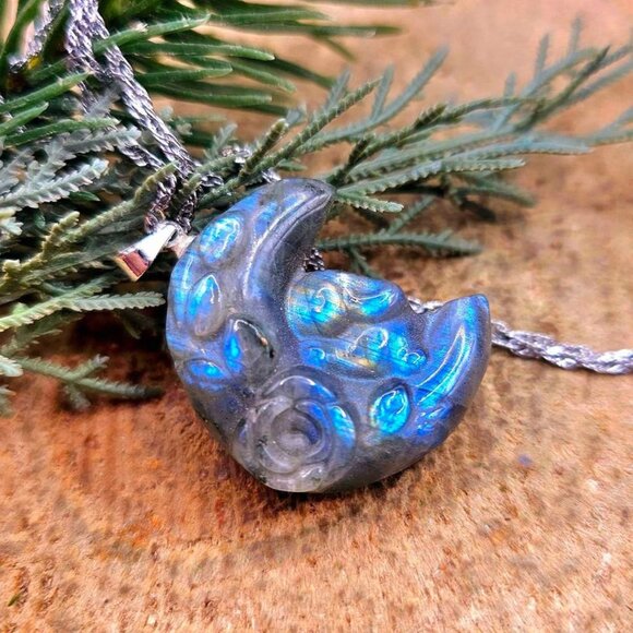 Nature Labradorite Carved Flashy Sleeping Rabbit On  Moon Pendant Necklace - Picture 3 of 10